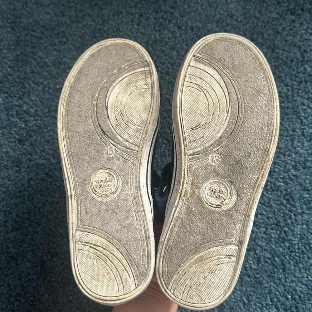 Wonder Nation Girls Shoes - Picture 2 of 2
